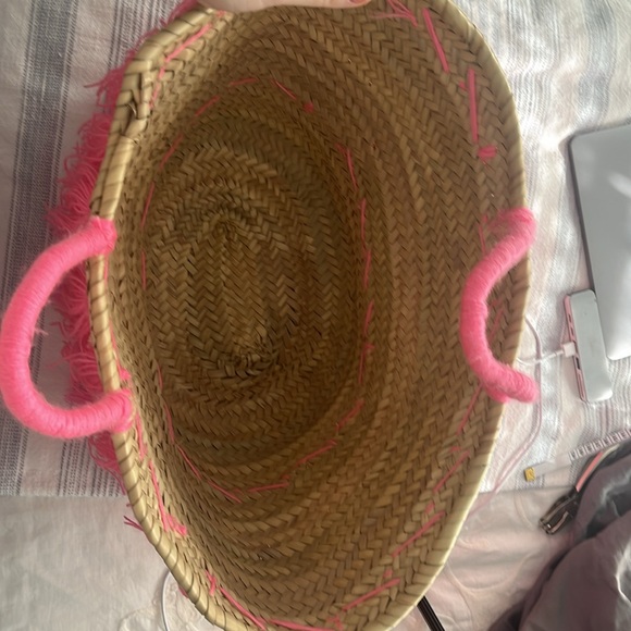 Tassel Straw Beach Bag - Picture 6 of 7